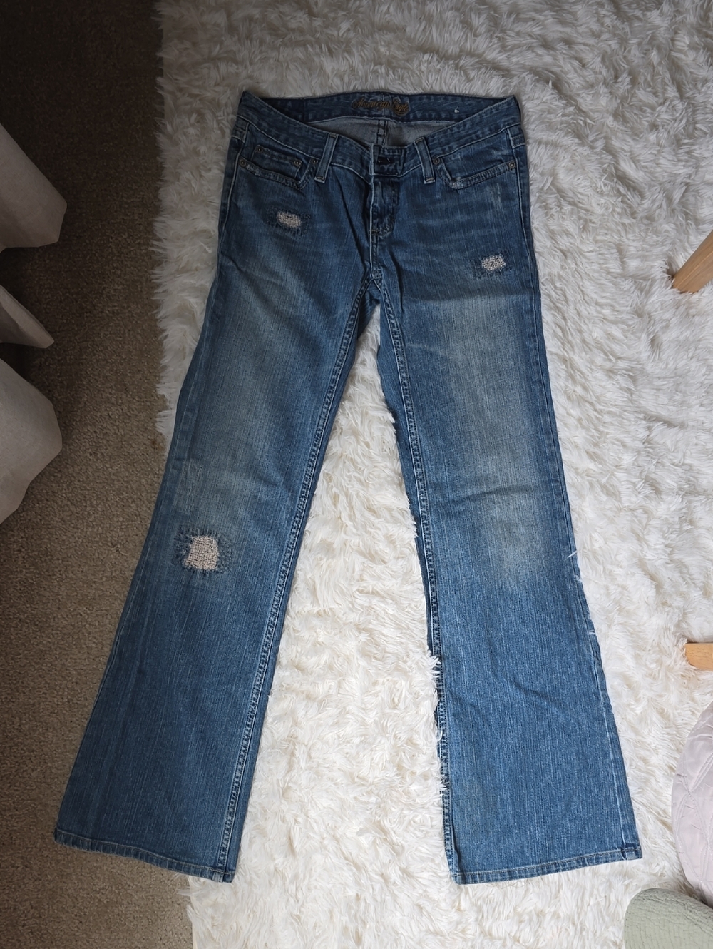 AEO Vintage Classic Women's Blue Distressed Bootcut Jeans